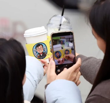 "문체부 커'휘'프린스 1호점 오픈", 직원 커피차 이벤트 관련사진2 보기